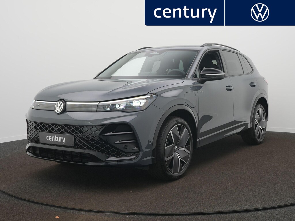 Volkswagen Tiguan 1.5 eHybrid R-Line Automaat - IQ light - Head-updisplay - Apple Carplay/Android Auto - 360 Camera - Stoelverwarming