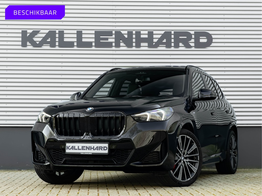 BMW X1 sDrive18i M-Sport Pro - Innovation - Travel - Comfort Pack - Trekhaak