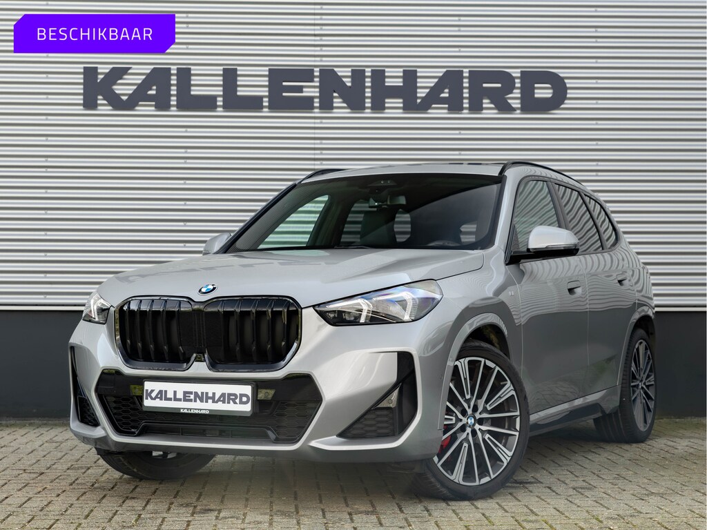 BMW X1 sDrive18i - M-Sport Pro - Pano - Trekhaak - Memoryzetels - Head-up - ACC