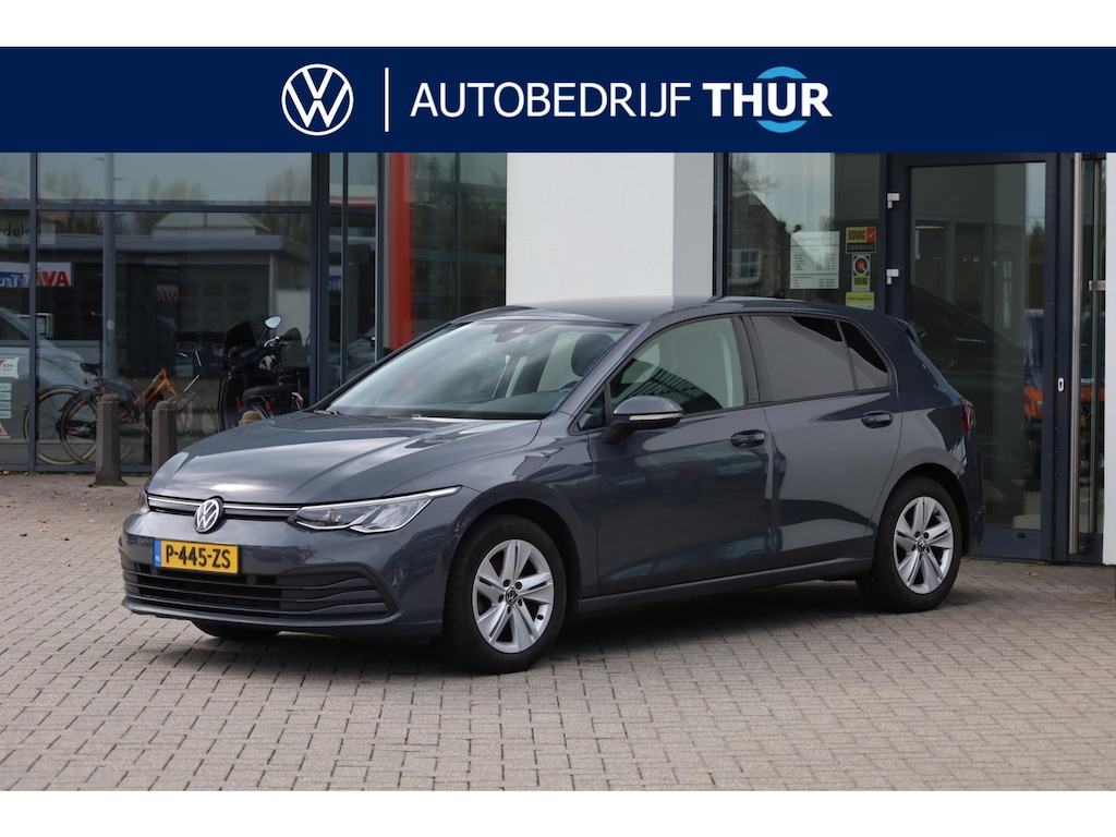 Volkswagen Golf 1.0 TSI Life 110PK / 81kW Privacy glas, Ergo stoelen met massage en geheugen, achteruitrijcamera (rear view), 3-zone climatronic, sfeerverlichting, carplay.