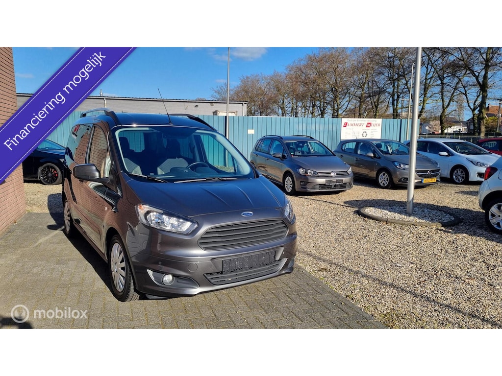 Ford Tourneo Courier 5 persoons 1.0 Titanium