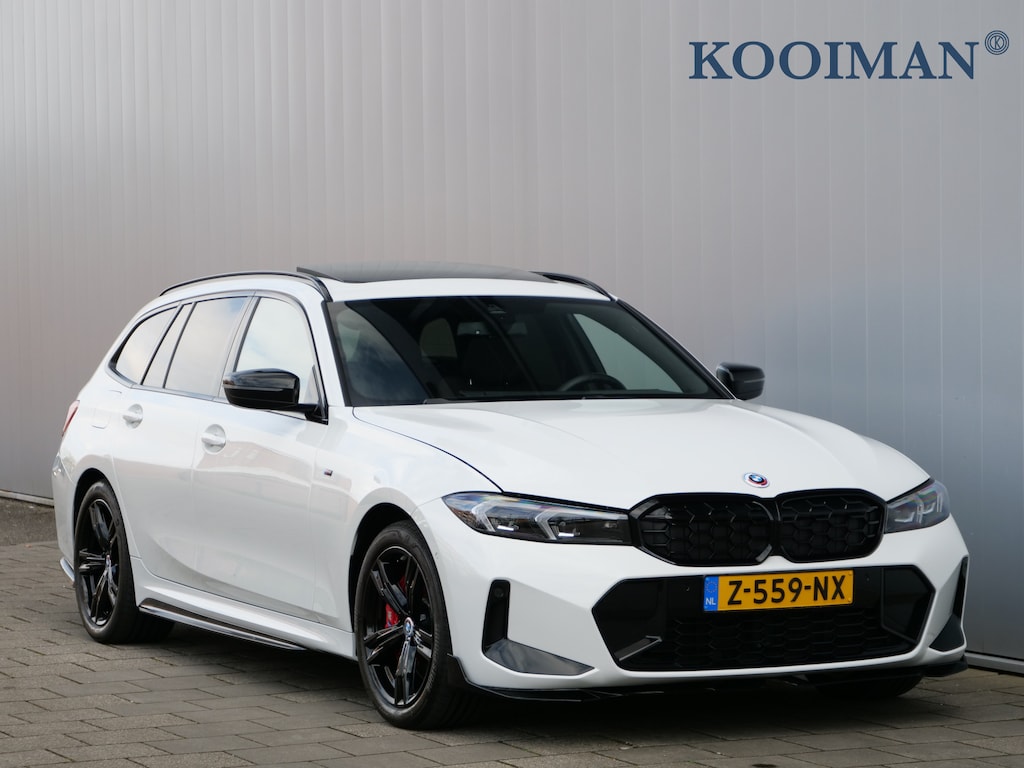 BMW 3-Serie Touring 320e M-sport 204 Pk Automaat Navi / DAB / Leer / Keyless / Pano-dak / Harman Kardon