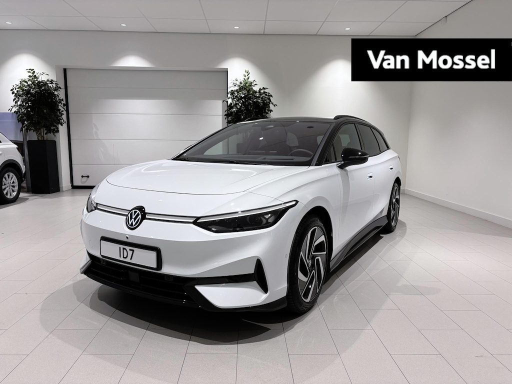 Volkswagen ID.7 Tourer Pro S Limited Edition 86 kWh | Navigatie | Adaptieve cruis control | Apple Carplay | Keyless | Stuur en Stoelverwarming | Head-up display | IQ-Matrix verlichting | Panoramisch dak | Geluidsisolerend glas | Dodehoeksensoren | Draadloze oplader | Elektrische achterklep | Adaptief onderstel |