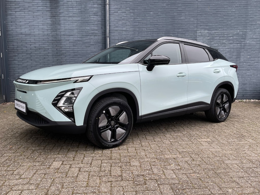 Omoda 5 60,9 kWh 205pk 430km WLTP Premium Automaat | Voorraad Leverbaar | 7 jaar Garantie | Schuif-kanteldak | SONY Audio | Adaptieve Cruisecontrol |