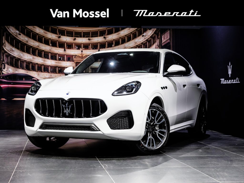 Maserati Grecale 2.0 MHEV GT | 300pk | 360 Surround camera | Q4 aandrijving | stoelverwarming |