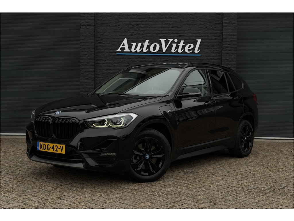BMW X1 xDrive25e | Leder | Head-Up | PDC V+A | LED | Elektrische Klep | 35x op voorraad !