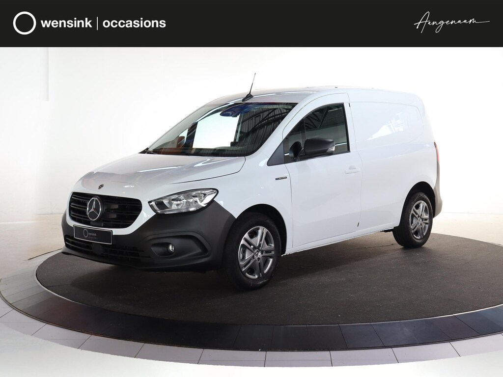 Mercedes-Benz eCitan 112 PRO L1 51 kWh | AC LADEN 22 kWh | DC LADEN 75 kWh | NAVIGATIE | ACHTERUITRIJCAMERA | AUTOMATISCHE AIRCO | CRUISE CONTROL | 2-ZITS | DODEHOEKASSISTENT | LUXE LAADRUIMTE BEKLEDING