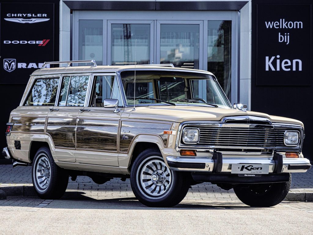 Jeep Wagoneer 5.9 V8 Limited Wagon