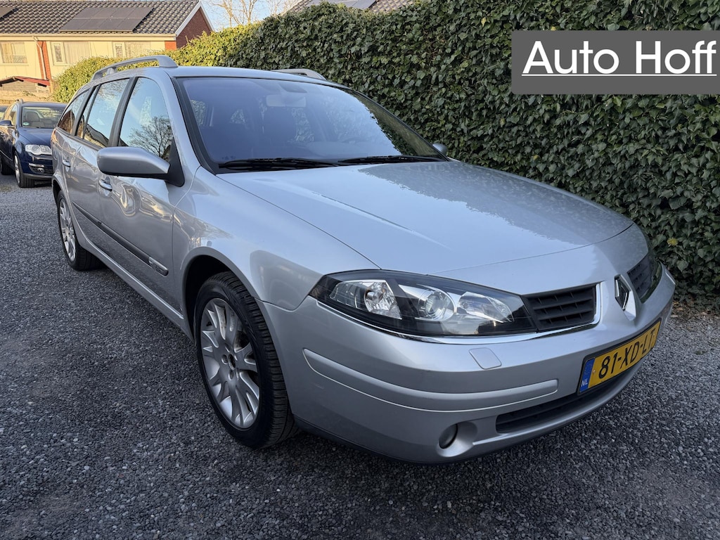 Renault Laguna Grand Tour 2.0-16V Tech Line Automaat | Xenon | Navi | Autom. Airco | Cruise Control | LMV | PDC | Half Leer | Sportstoelen | APK tot 07-08-2027!