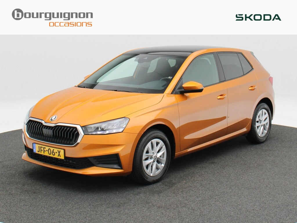 Skoda Fabia 1.0 TSi 110 Pk Automaat | Panorama dak | Parkeersensoren | Cruise Control | Stoel Verwarming | CarPlay | 15 Inch | 65.474 Km !!