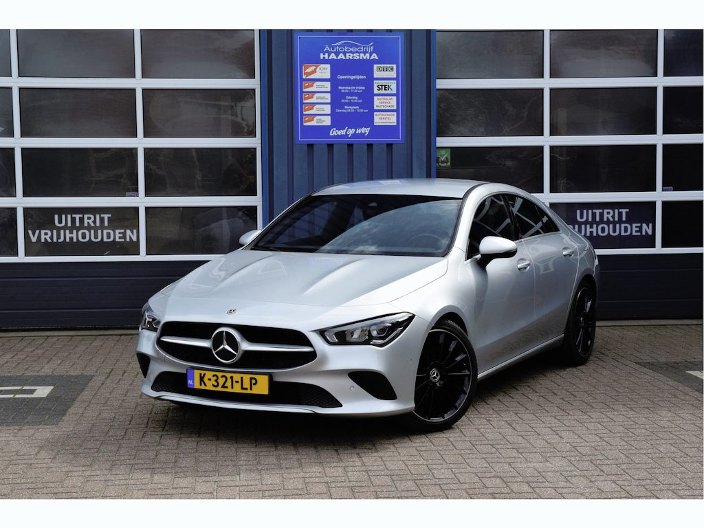 Mercedes-Benz CLA 180 Business Solution Automaat