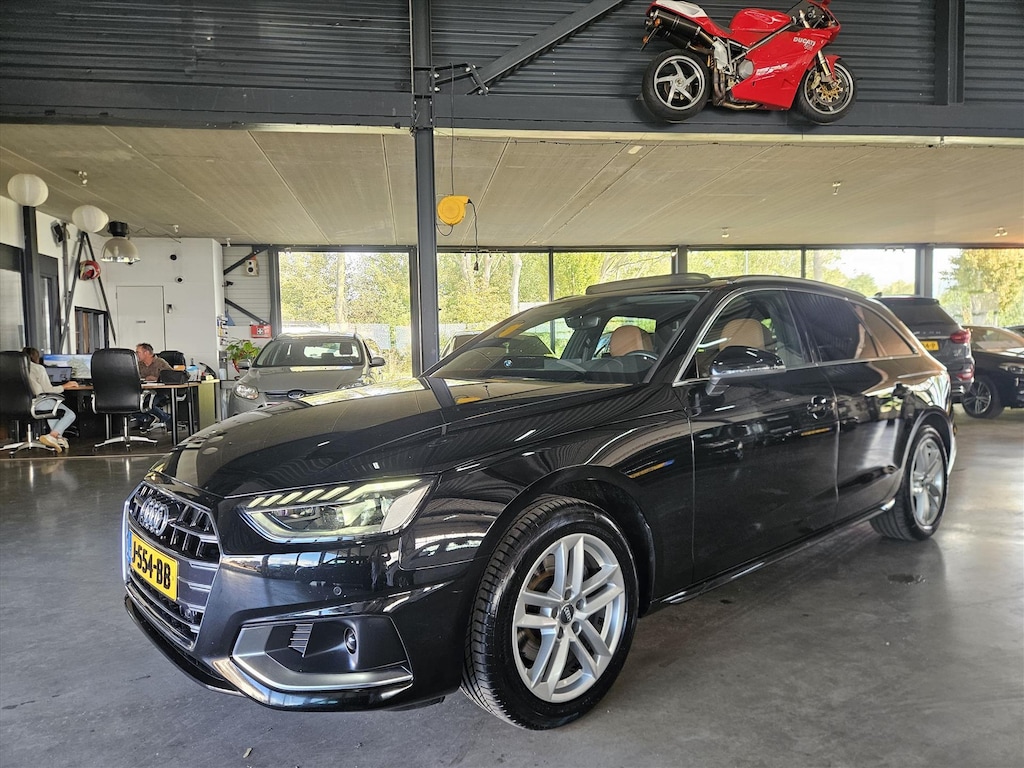 Audi A4 Avant 35 TFSI MHEV 150pk S tronic Launch Edition Business