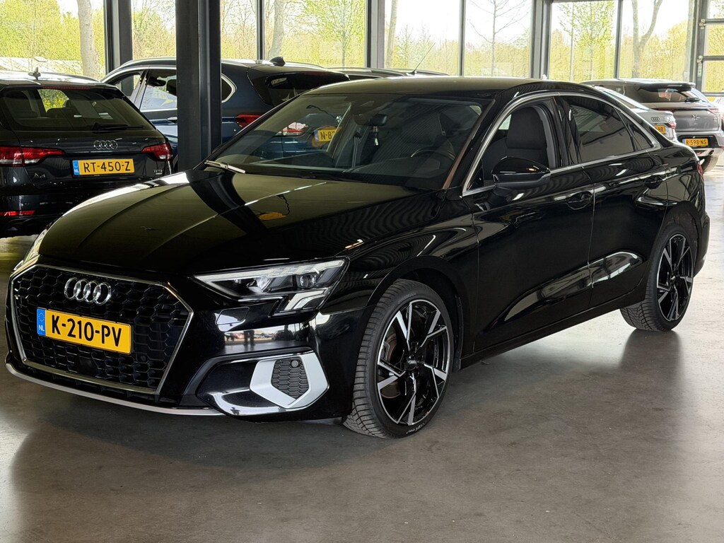 Audi A3 35 TFSI 150pk S-tronic Business Edition MHEV  Sport