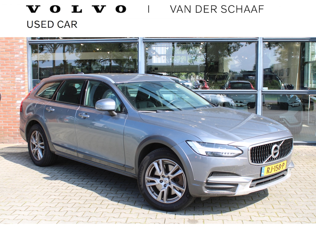 Volvo V90 Cross Country T5 AWD 90th Anniversary Edition | Trekhaak | Blis | Keyless Entry