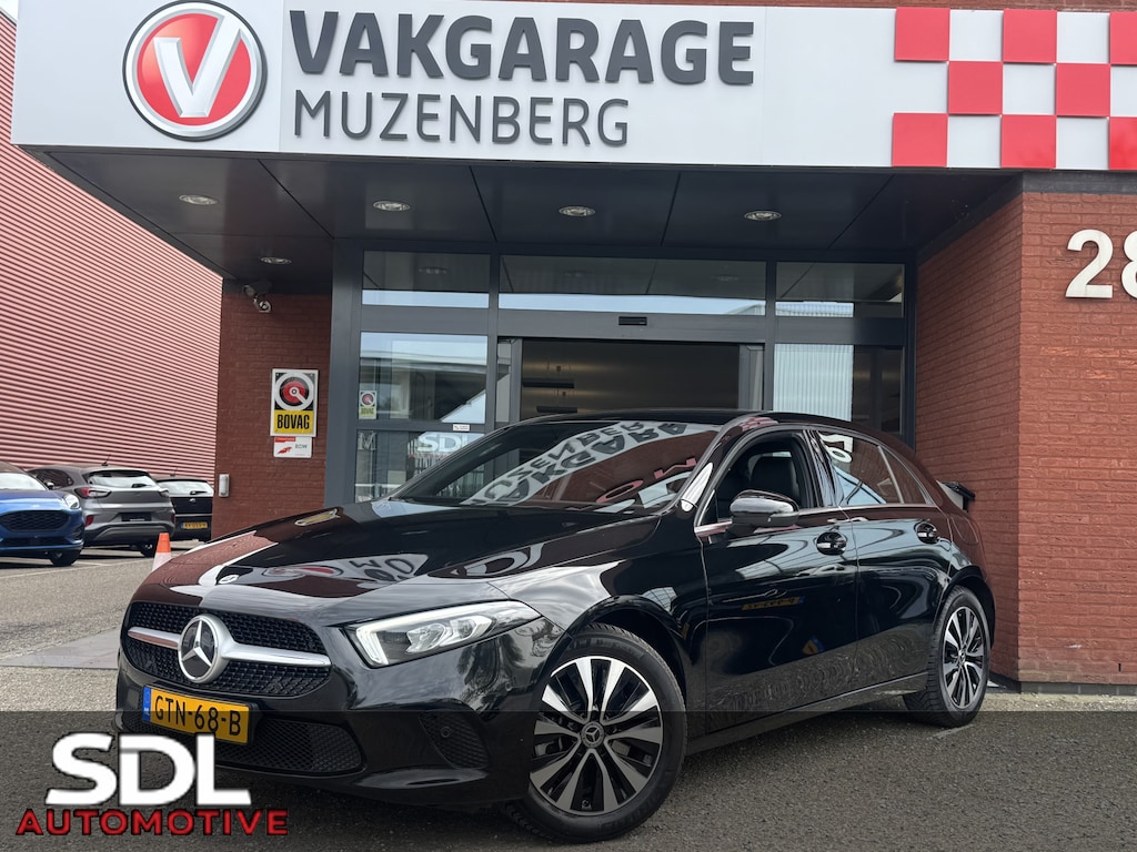Mercedes-Benz A-klasse 250 e Business Line // DEALER ONDERHOUDEN!! // WIDESCREEN NAVI // CAMERA // CLIMA // HALF-LEDER // SPORTSTOELEN + STOELVERWARMING
