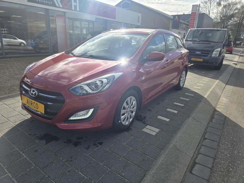 Hyundai i30 Wagon 1.4 5 deurs, airco, diverse acc.