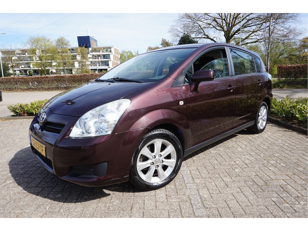 Toyota Verso 1.6 VVT-i Terra