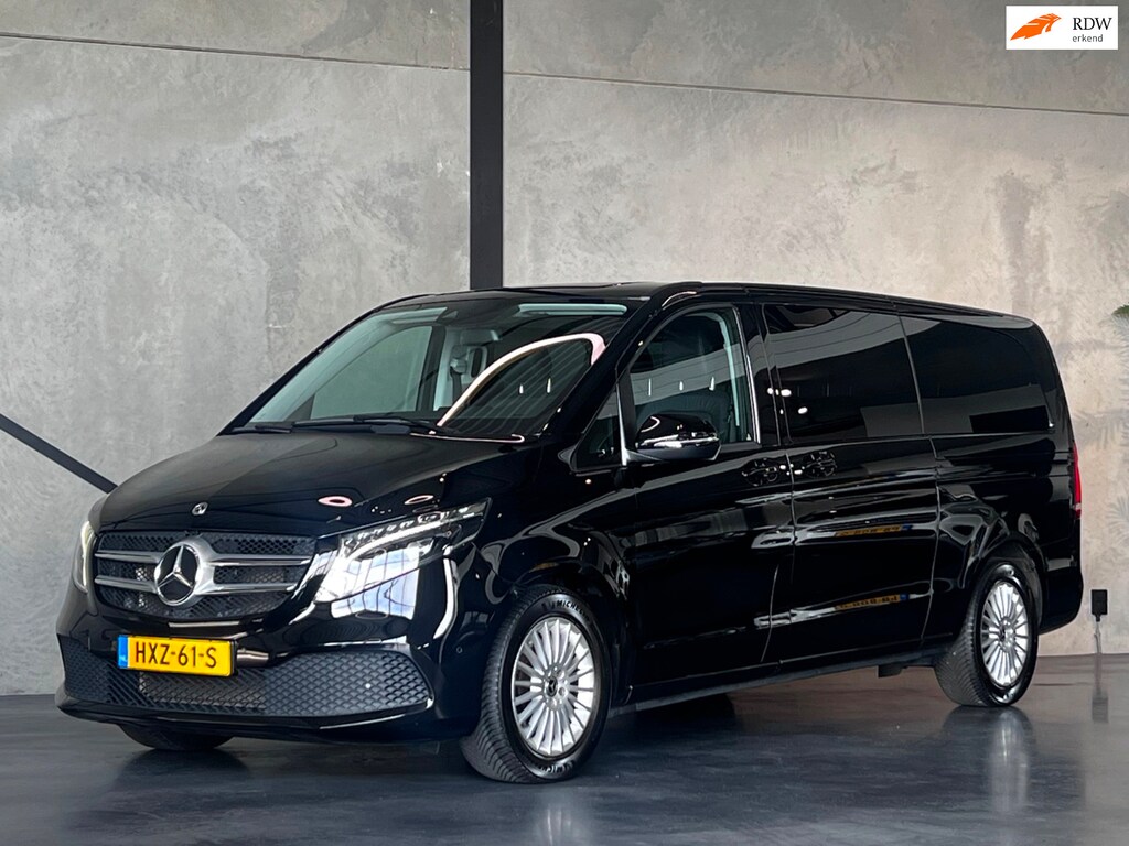 Mercedes-Benz V-klasse 300d ExtraLang, Burmester, CarPlay, 8-zits, MBUX, Trekhaak, 2 el. schuifdeuren, enz.
