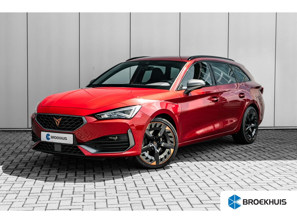 CUPRA Leon Sportstourer VZ e-Hybrid 245pk DSG/AUTO | Lederen bekleding |soh 91%| Elektrisch verstelb. bestuurdersstoel | Trekhaak | Elektrische achterklep | Adaptive cruise | 19" LMV