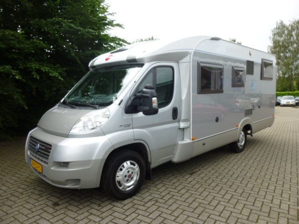 Burstner But 695 BUT 695 / 160 MULTIJET  / Luchtvering