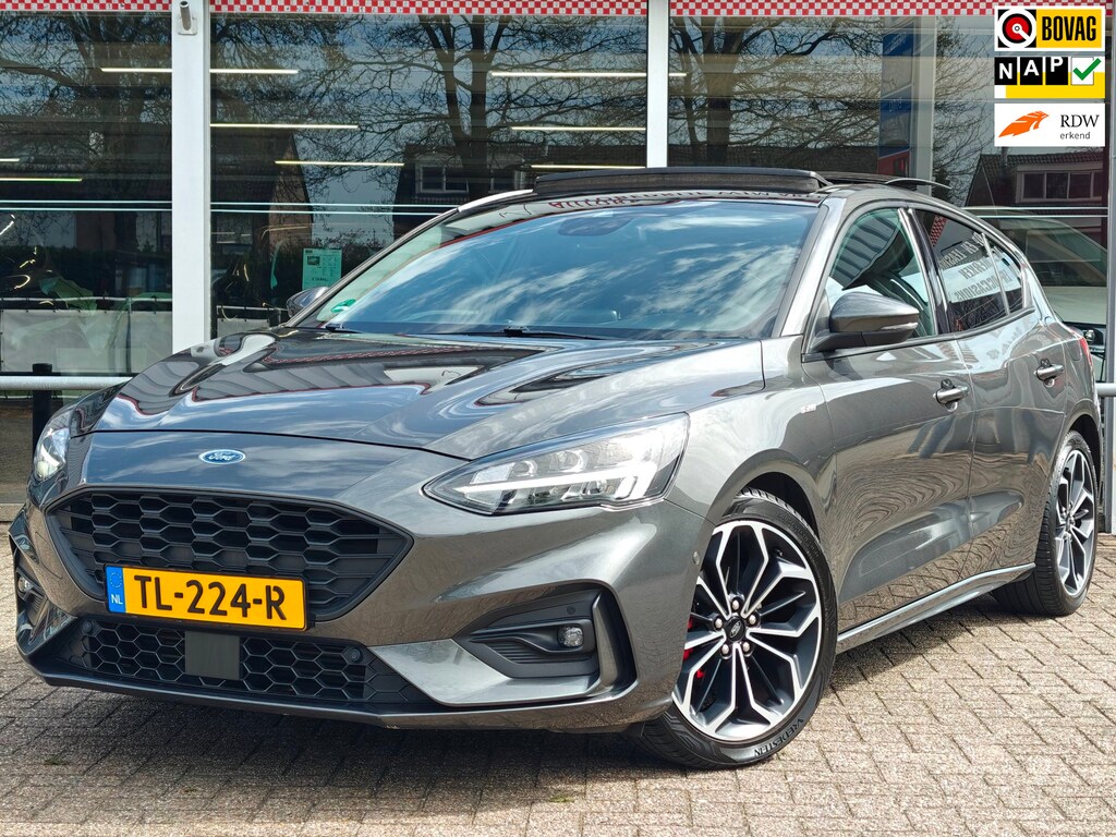Ford Focus 1.0 EcoBoost ST Line Business | LED | Panoramadak | Stoel en stuurverwarming | B&O systeem