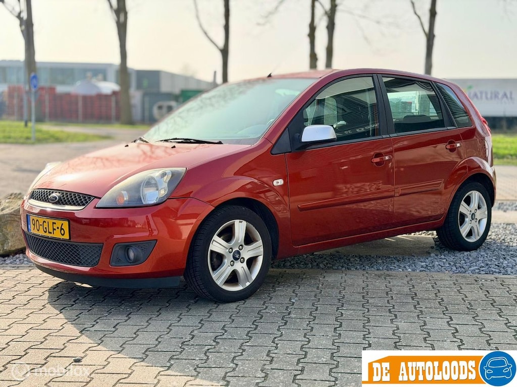 Ford Fiesta 1.3-8V Cool & Sound | Trekhaak | Airco Ijskoud