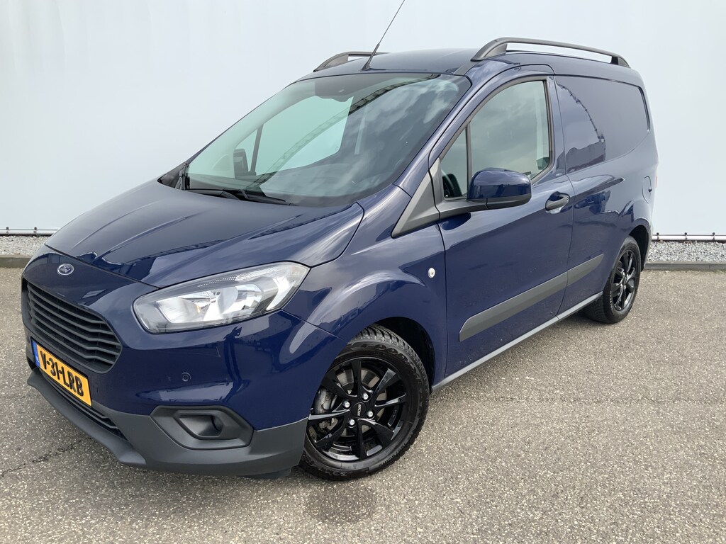 Ford Transit Courier 1.0 Limited EcoBoost S&S BENZINE Airco Cruise Navi Trekhaak 850 kg Alu Velg Euro 6  . Marge geen BTW