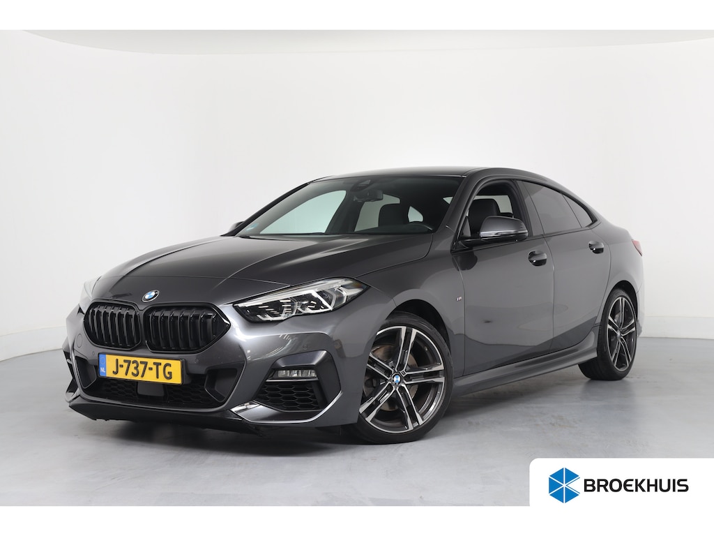 BMW 2-serie Gran Coupé 218i High Executive | 1e Eigenaar | M-Pakket | Harman/Kardon | Leder | LED | Sportstoelen | Sfeerverlichting | Navi | Clima | Stoelverwarming | Cruise | Parkeersensoren V+A | Lichtmetalen Velgen | Keyless