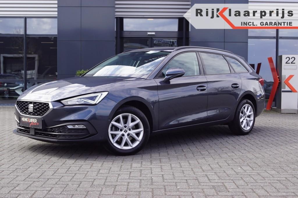 SEAT Leon Sportstourer 1.5 TSI DSG Style / LED / Key-less / Park-assist/ Virtual cockpit / Navi