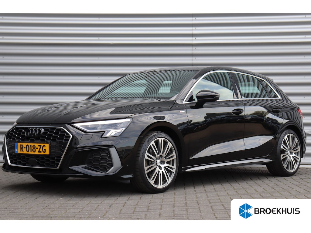 Audi A3 Sportback 35 TFSI 150PK S EDITION AUTOMAAT / NAVI / LEDER / CLIMA / FULL-LED / PDC / KEYLESS / 18" LMV / CAMERA / 2X S-LINE / ADAPT. CRUISECONTROL !!