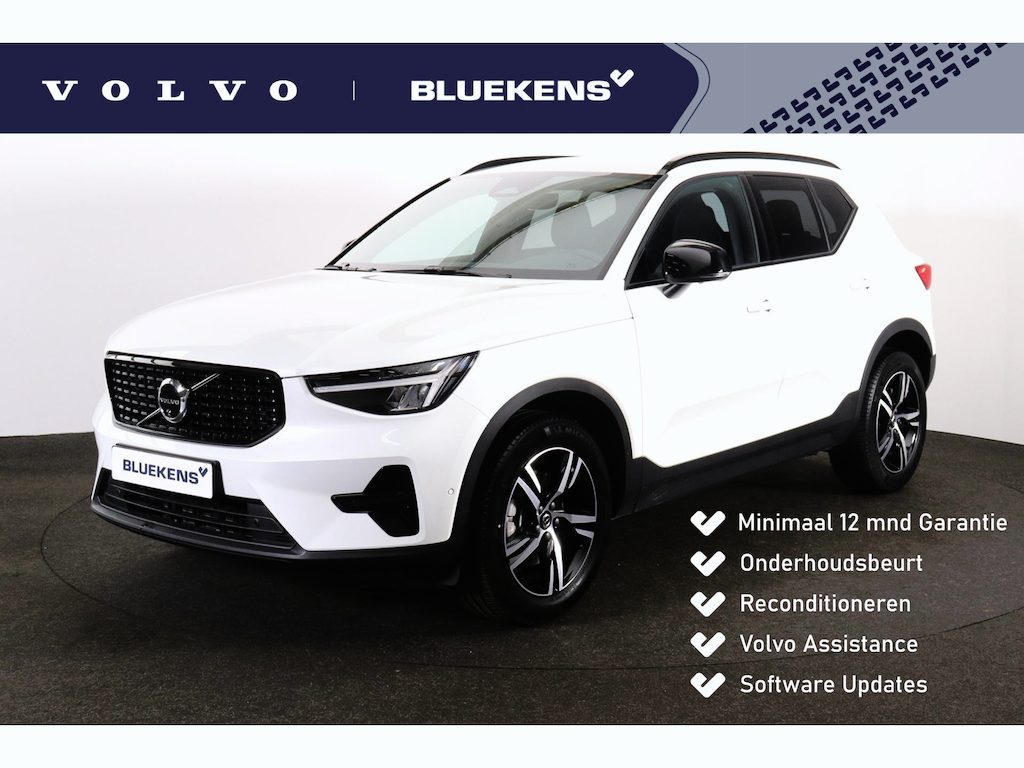 Volvo XC40 B3 Plus Dark - IntelliSafe Assist & Surround - 360º Camera - Harman/Kardon audio - Verwarmde voorstoelen & stuur - Parkeersensoren voor & achter - Elektr. bedienb. voorstoelen met geheugen links - Draadloze tel. lader - Standkachel - Extra getint glas - 18' LMV