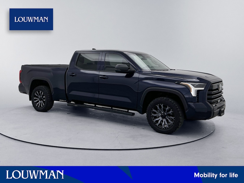 Toyota Tundra V6 SR5 Double Cab | Trekhaak | 3500 kg trekgewicht |Apple Carplay / Android Auto | All Terrain Banden |