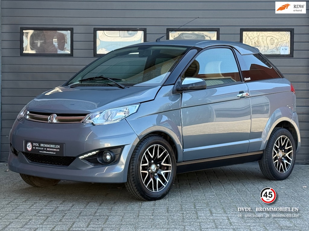 AIXAM Brommobiel Coupé Premium 45km 2016 18dkm NIEUWSTAAT!