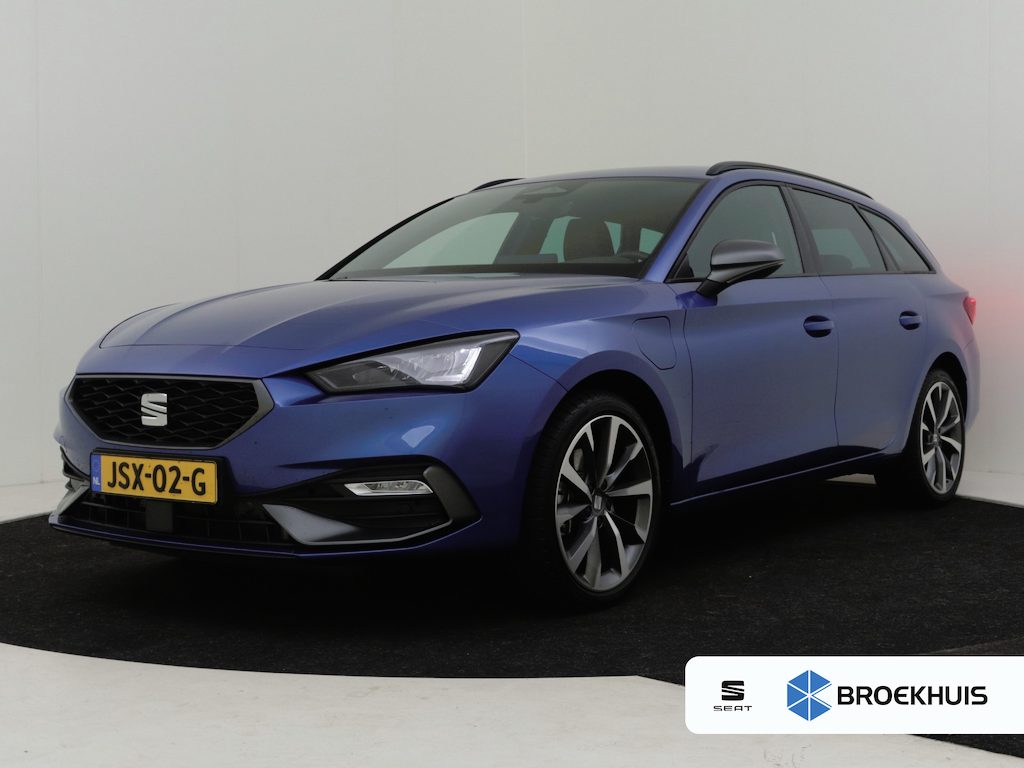 SEAT Leon Sportstourer FR Business - eHybrid 18'' LMV Performance | Trekhaak | App-Connect Draadloos | Stoel + Stuur Verwarming | Camera
