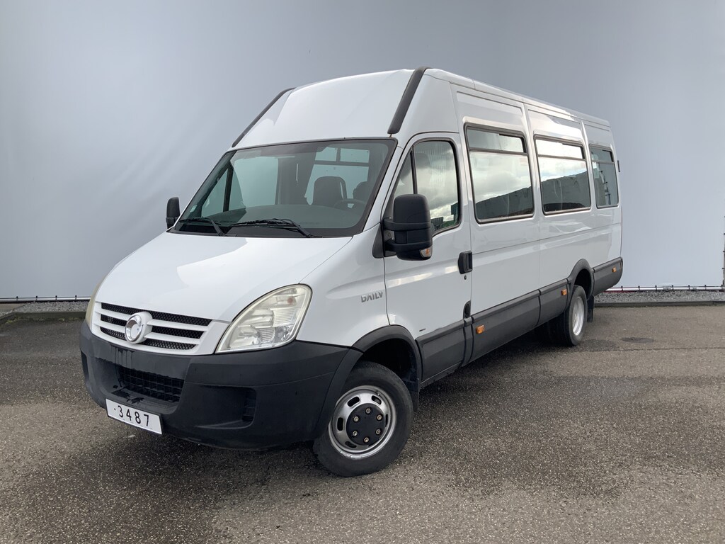 IVECO Daily 3.0 19 persoons touringcar Groot RijBewijs 145 pk Euro 4