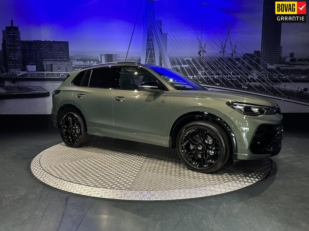Volkswagen Tiguan 1.5 eHybrid R-Line Edition *2026!*Leder*Memory*BlackStyle*Trekhaak*
