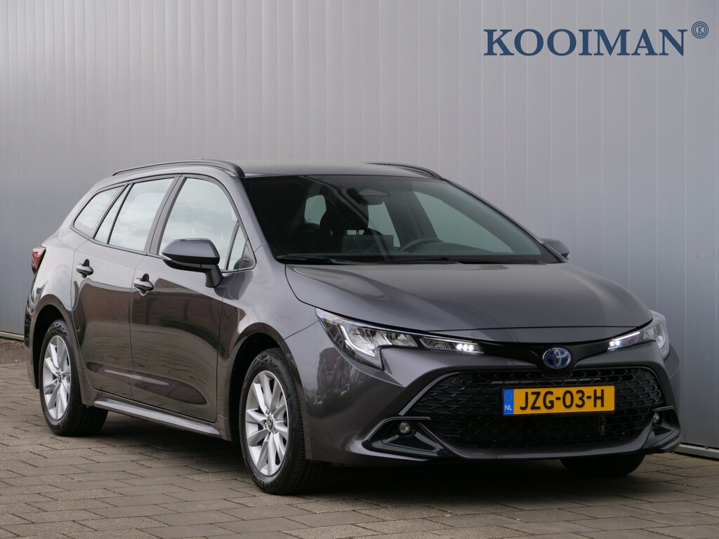 Toyota Corolla Touring Sports Hybrid 140 Pk Business Automaat Apple Carplay / DAB / Camera / Stoel- en stuurverwarming