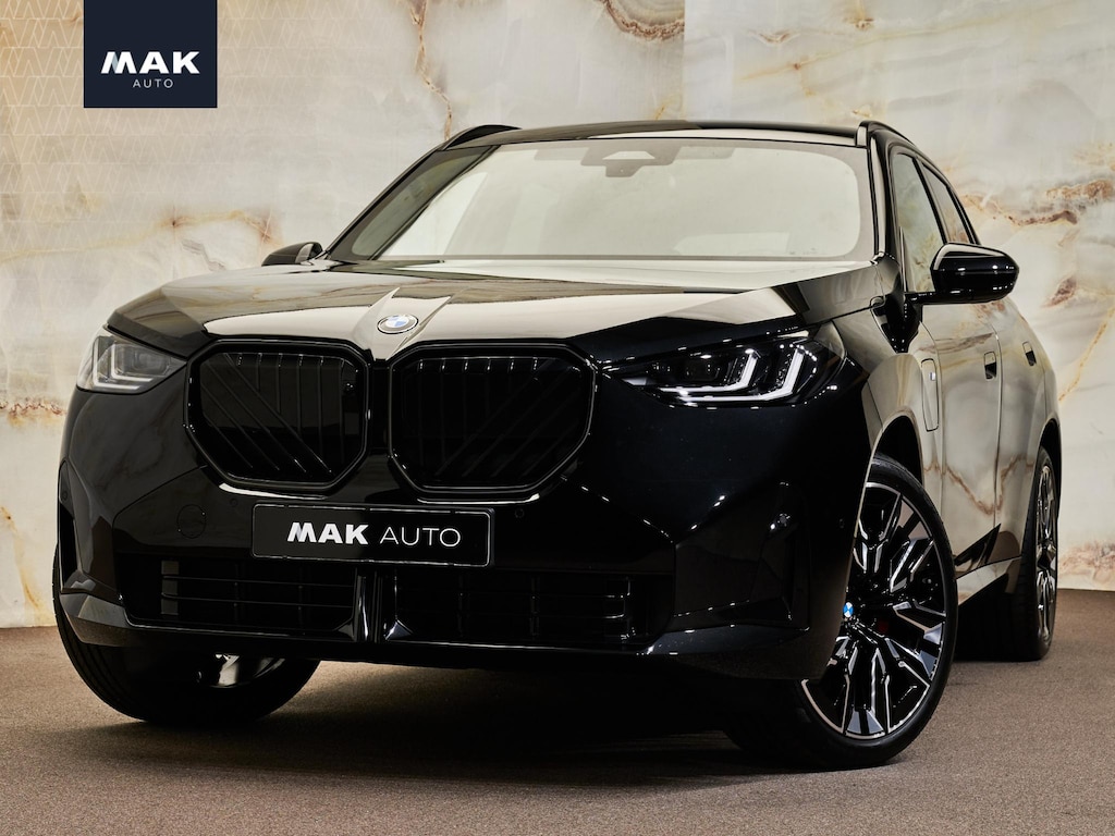 BMW X3 30e xDrive M Sport Pro , pano, 21", tr.haak, H/K, HUD, 360° camera, keyless, shadow line