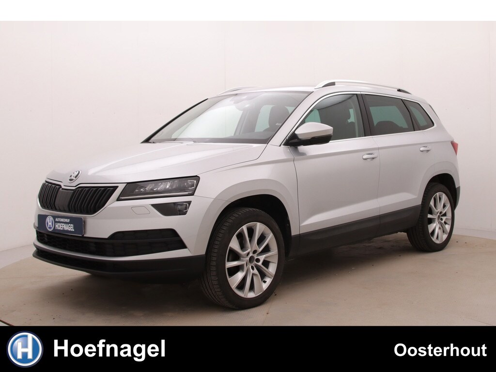 Skoda Karoq 1.5 TSI ACT Style | Adaptive cruise | Stoelverwarming | CarPlay | Camera | Parkeersensoren achter | Trekhaak