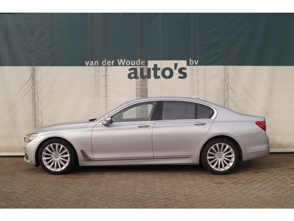 BMW 7-Serie 730d 265pk Automaat High Executive -LEER-LED-ECC-