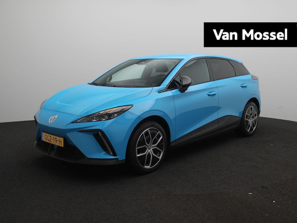 MG MG4 Luxury 64 kWh | Apple Carplay/Android Auto | 360 Camera | Cruise Control | Stoelverwarming |