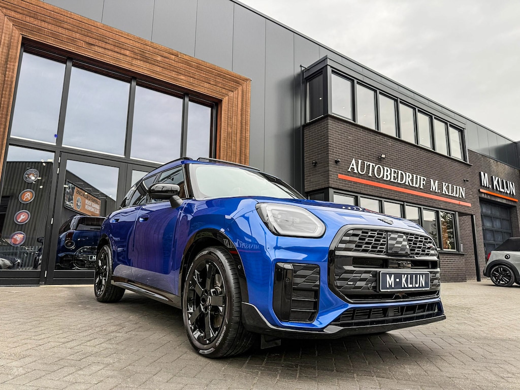 MINI Countryman Mini 1.5 C John Cooper Works L aut/Pano/Hk/Camera/19"/Btw/Vol