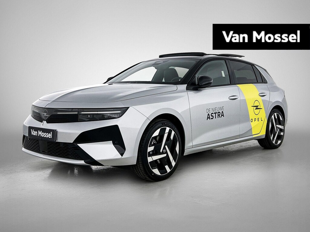 Opel Astra Electric 58 kWh Ultimate | DEMO | TOT 8 JAAR GARANTIE! | Head up display | Navigatie | Achteruitrijcamera | Stoelverwarming | Stuurverwarming | Keyless | Dodehoek waarschuwing | Panoramadak |