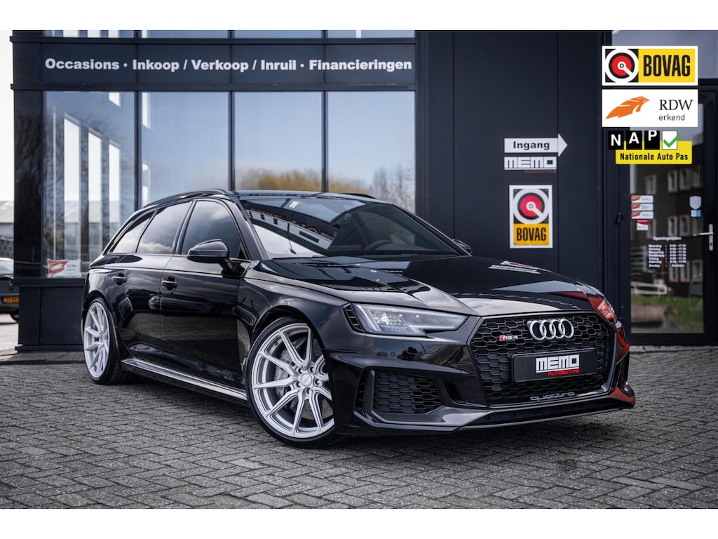 Audi RS4 Avant 2.9 TFSI RS 4 Quattro*KERAMISCH*CARBON*600PK*