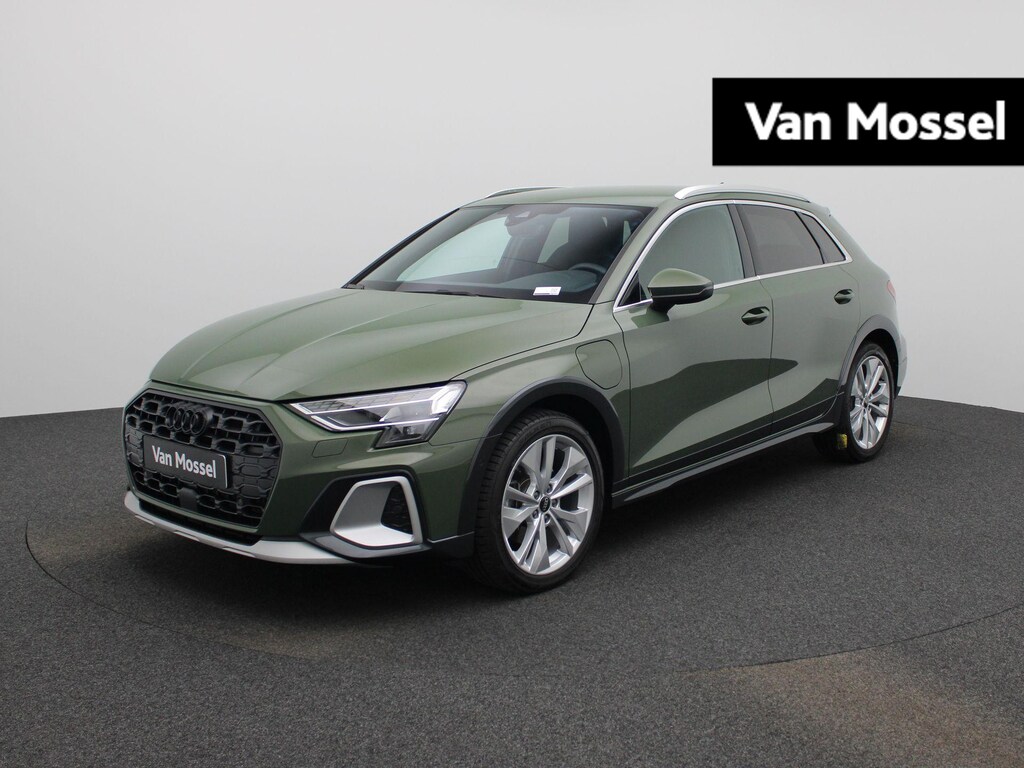 Audi A3 allstreet 40 TFSI e Advanced edition l Adaptive cruise control l Climate control l Navigatie l Achteruitrijcamera l Dodehoekdetectie l Stoelverwarming l Apple Carplay / Android Auto l Ledkoplampen l Lichtpakket plus ambient light l Trekhaak l Audi drive select l