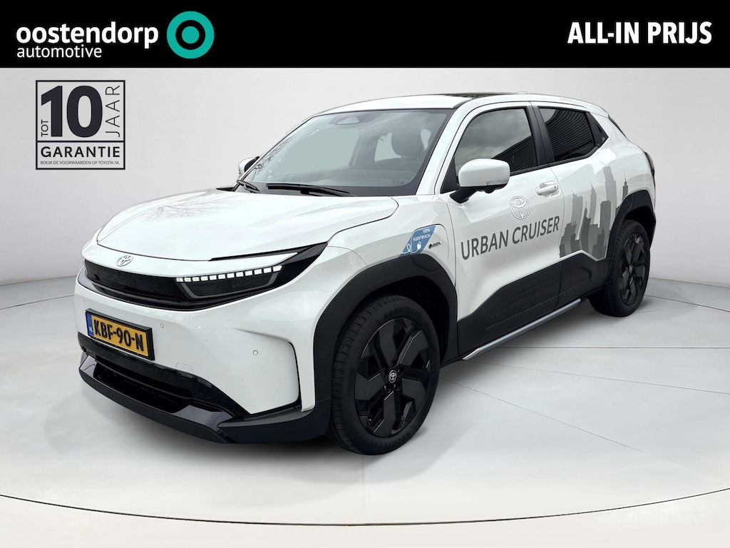 Toyota Urban Cruiser Executive 61 kWh **PANORAMA DAK/ STUURVERWARMING/ DODEHOEK DETECTIE**
