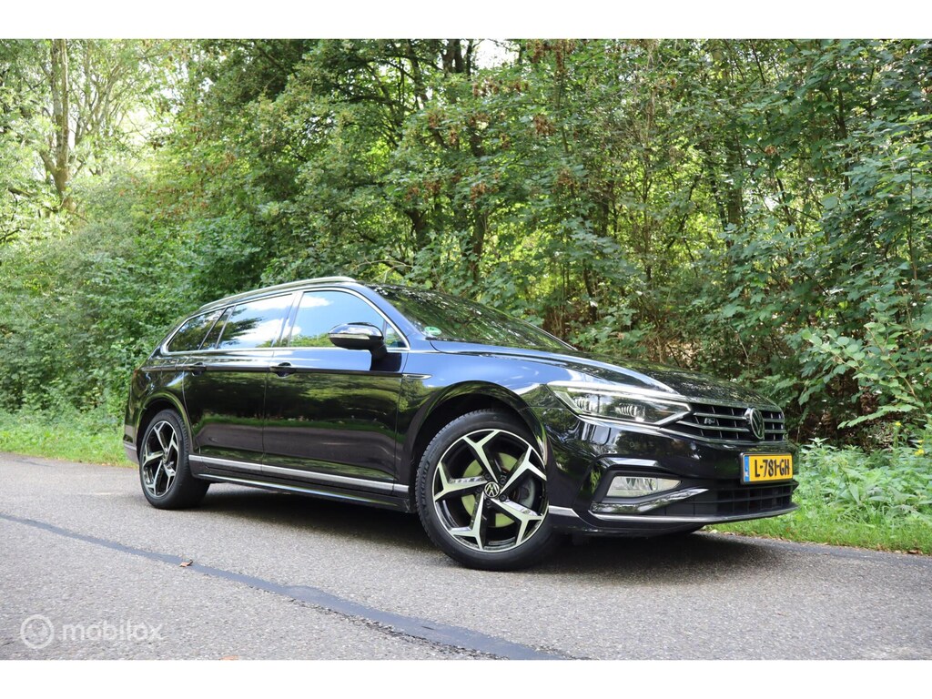 Volkswagen Passat Variant 1.5 TSI R-Line Business + | PANO |