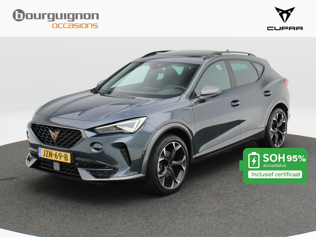 CUPRA Formentor 1.4 e-Hybrid 204 Pk | Stoel/Stuur Verwarming | Panoramadak | Full LED | Adaptive Cruise | Navigatie | CarPlay | 19 Inch | 42.420 Km !!