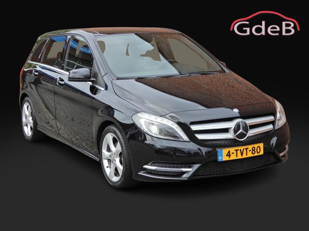 Mercedes-Benz B-klasse 180 AMBITION Automaat Panoramadak
