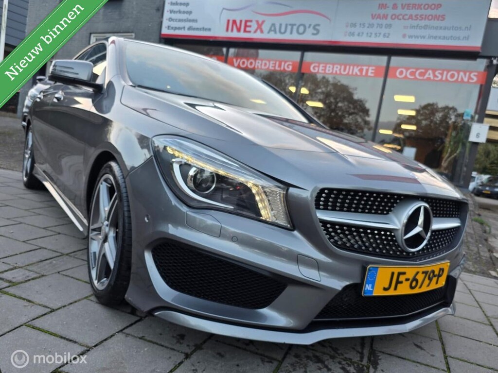 Mercedes-Benz CLA 180 OrangeArt Edition